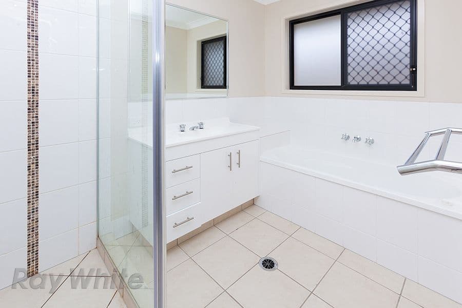 2 Alton Towers Street, SPRINGFIELD LAKES QLD 4300, Springfield Lakes - Thumbnail 8