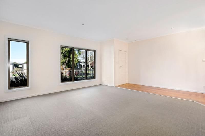 1/180 Woods Street, NEWPORT VIC 3015, Newport - Thumbnail 2