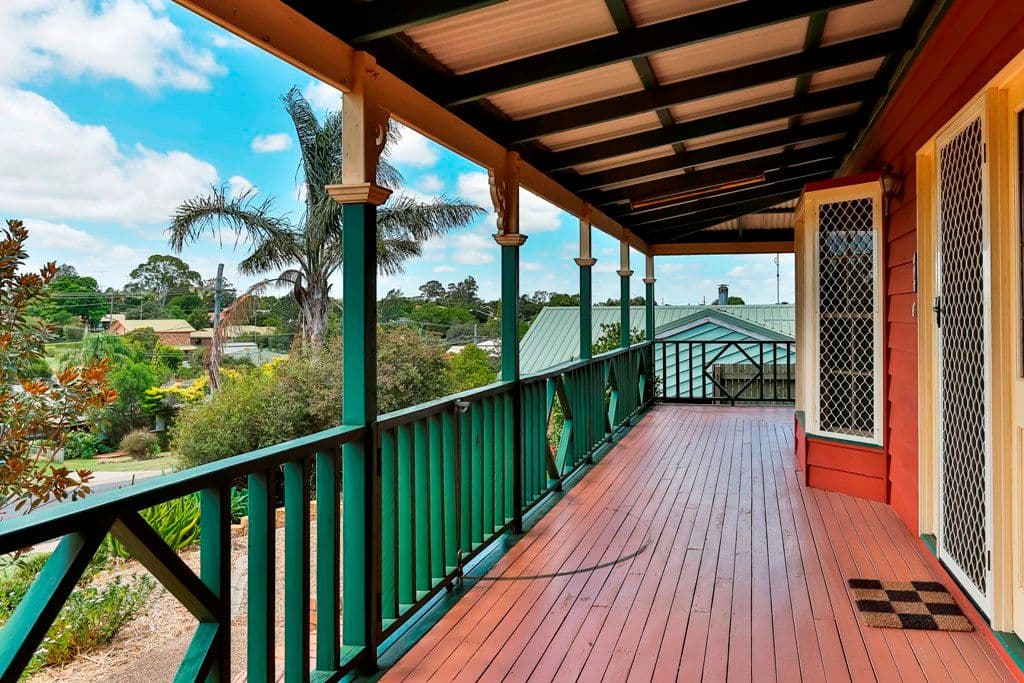 9 Mollison Court, WILSONTON QLD 4350, Wilsonton - Thumbnail 2