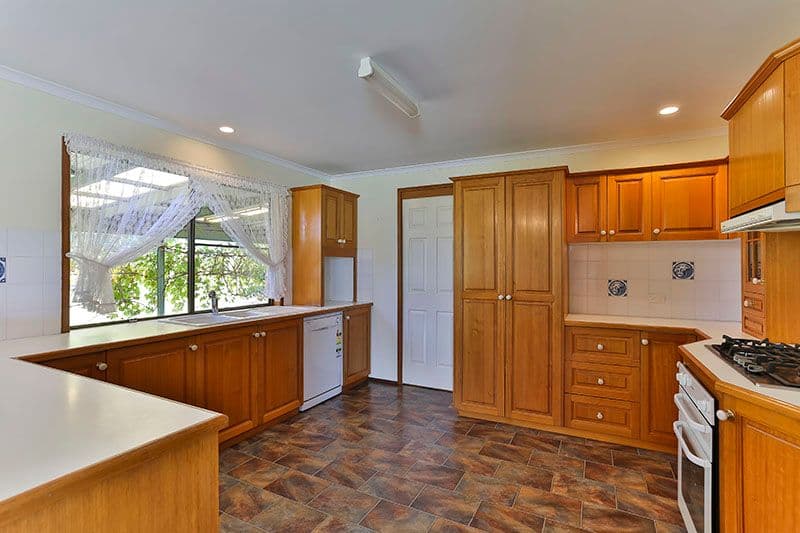 9 Mollison Court, WILSONTON QLD 4350, Wilsonton - Thumbnail 7