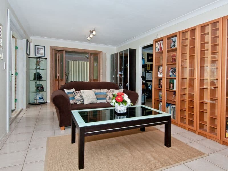 11 Leanne Court, MOUNT WARREN PARK QLD 4207, Mount Warren Park - Thumbnail 6