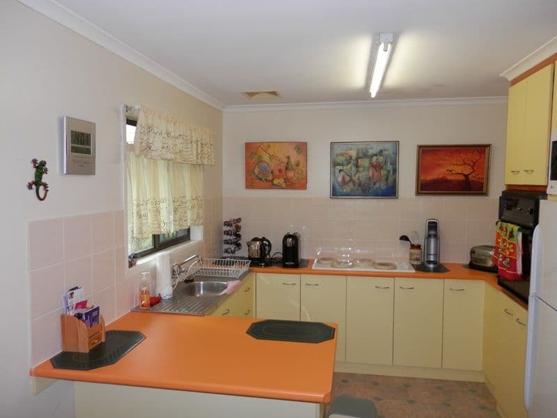 7 Orbell Court, LEICHHARDT QLD 4305, Leichhardt - Thumbnail 3