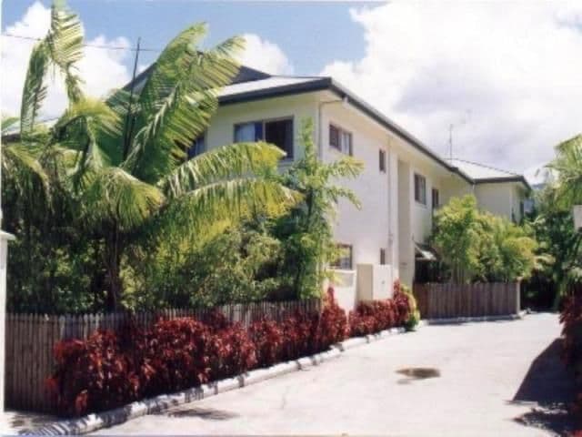 19 Mahogany Street, MANOORA QLD 4870, Manoora - Thumbnail 4