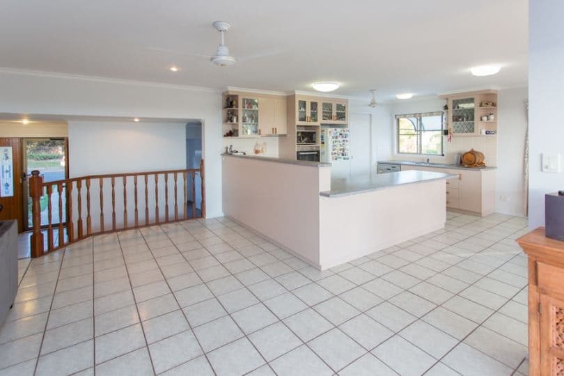 8 City View Court, MOUNT PLEASANT QLD 4740, Mount Pleasant - Thumbnail 4