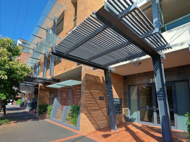 33 Helen Street, NEWSTEAD QLD 4006, Newstead - Thumbnail 2