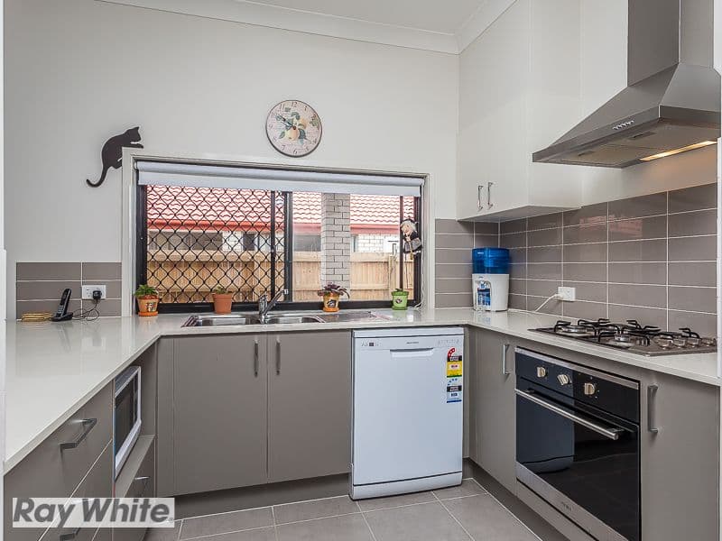 18 Wallarah Parade, NORTH LAKES QLD 4509, North Lakes - Thumbnail 2