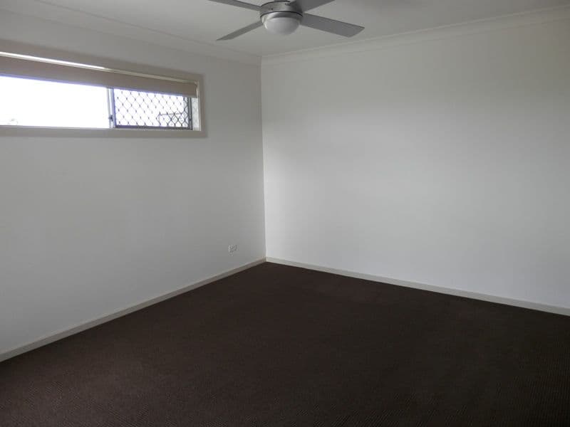 33 Nixon Drive, NORTH BOOVAL QLD 4304, North Booval - Thumbnail 8