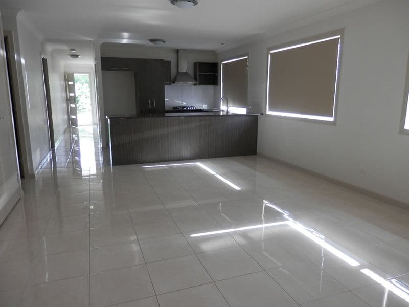 33 Nixon Drive, NORTH BOOVAL QLD 4304, North Booval - Thumbnail 2