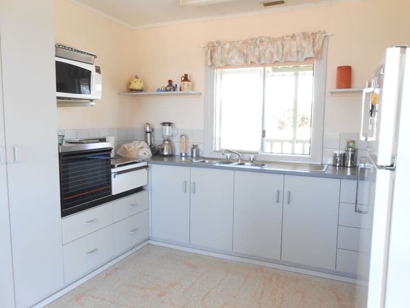 20 King Street, LANCELIN WA 6044, Lancelin - Thumbnail 2