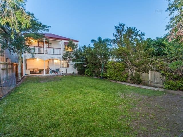 5 Esplanade, DECEPTION BAY QLD 4508, Deception Bay - Thumbnail 4