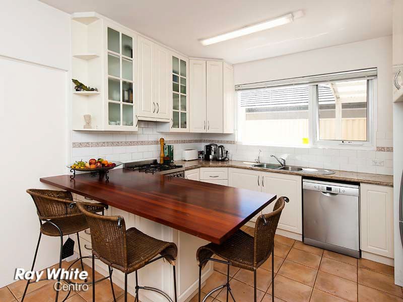 7a Pickering Way, BOORAGOON WA 6154, Booragoon - Thumbnail 5