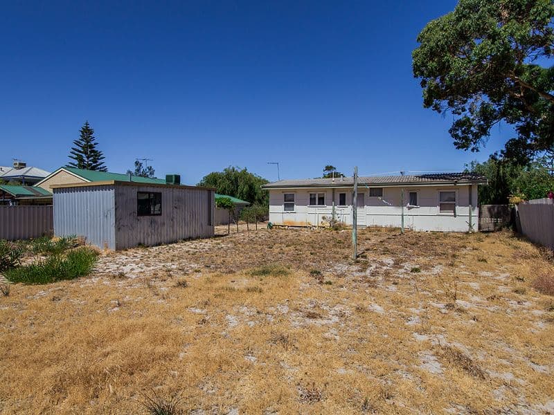 11 Karunjie Road, GOLDEN BAY WA 6174, Golden Bay - Thumbnail 4