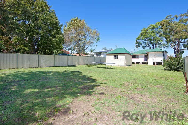 35 Manuka Parade, GOROKAN NSW 2263, Gorokan - Thumbnail 3