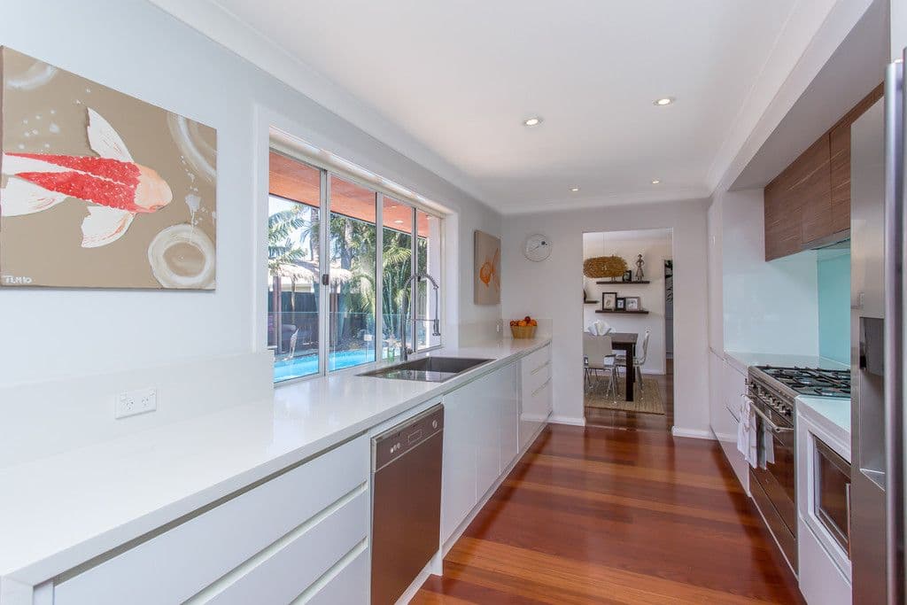 23 Darnay Road, BROADBEACH WATERS QLD 4218, Broadbeach Waters - Thumbnail 3