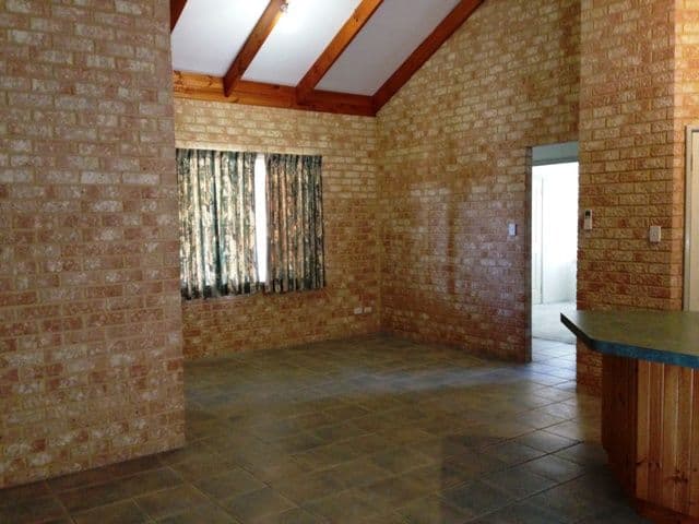 18B Seaward Drive, JURIEN BAY WA 6516, Jurien Bay - Thumbnail 2