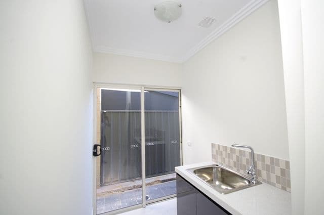 28 Kenwick Way, BALGA WA 6061, Balga - Thumbnail 8