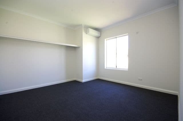 28 Kenwick Way, BALGA WA 6061, Balga - Thumbnail 2
