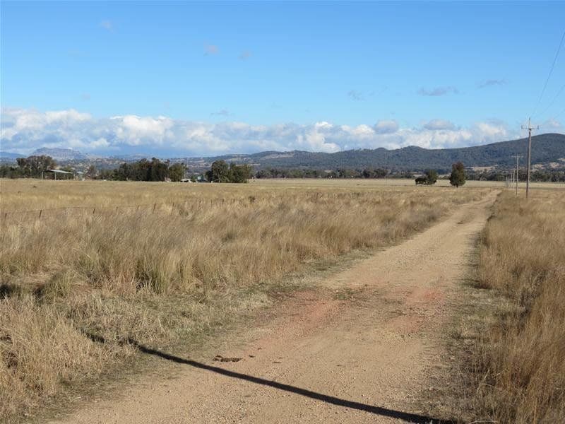 201 Yorks Road, QUIRINDI NSW 2343, Quirindi - Thumbnail 2