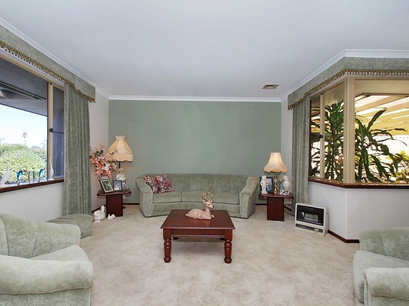8 Ellara Court, ALEXANDER HEIGHTS WA 6064, Alexander Heights - Thumbnail 2