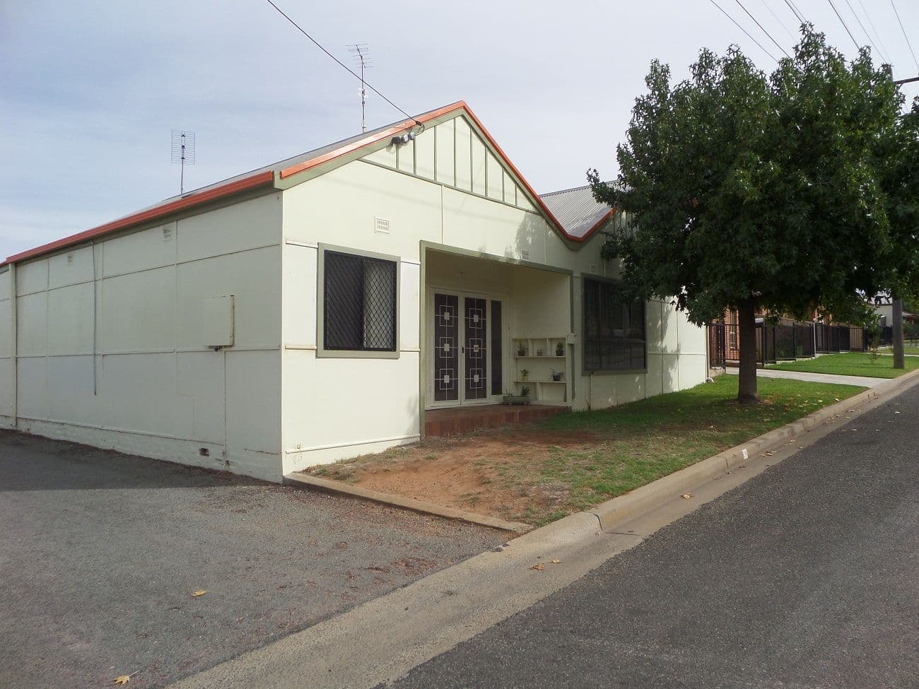 28 Charles Street, NARRANDERA NSW 2700, Narrandera - Image 1