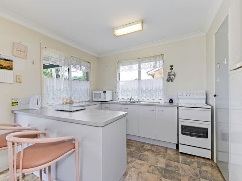 31 Bramble Crescent, DECEPTION BAY QLD 4508, Deception Bay - Thumbnail 5