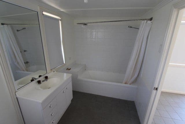 153 Galatea Street, CHARLEVILLE QLD 4470, Charleville - Thumbnail 2