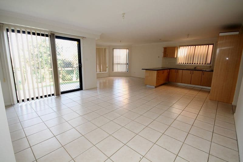 115 Lord Howe Drive, HINCHINBROOK NSW 2168, Hinchinbrook - Thumbnail 4