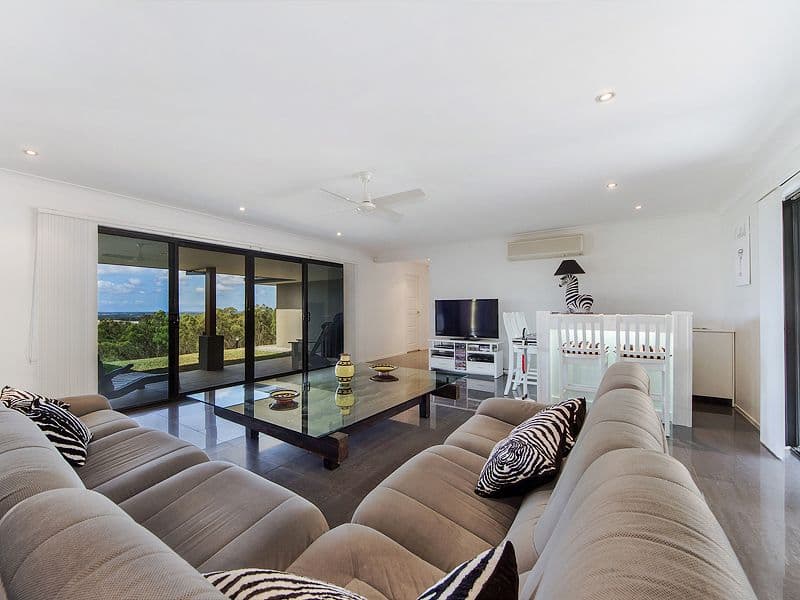 86 Fern Hill Drive, WILLOW VALE QLD 4209, Willow Vale - Thumbnail 7