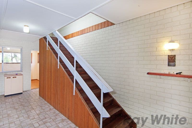 2 Coonanga Avenue, BUDGEWOI NSW 2262, Budgewoi - Thumbnail 8