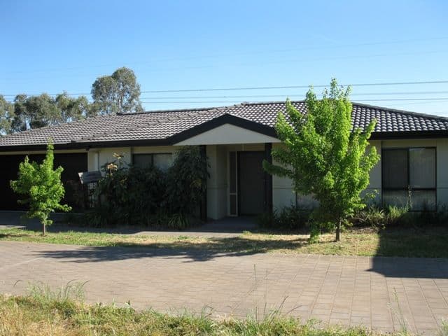 6/16-18 RAINBOW Place, LATHAM ACT 2615, Latham - Image 1