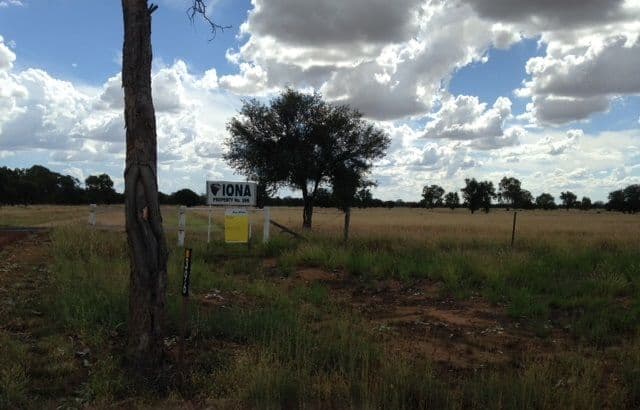 396 Ravensbourne Road, BLACKALL QLD 4472, Blackall - Image 1
