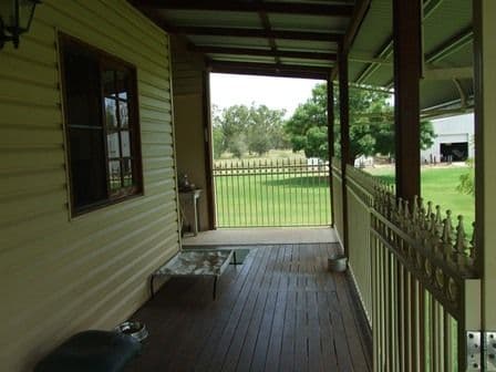 396 Ravensbourne Road, BLACKALL QLD 4472, Blackall - Thumbnail 5