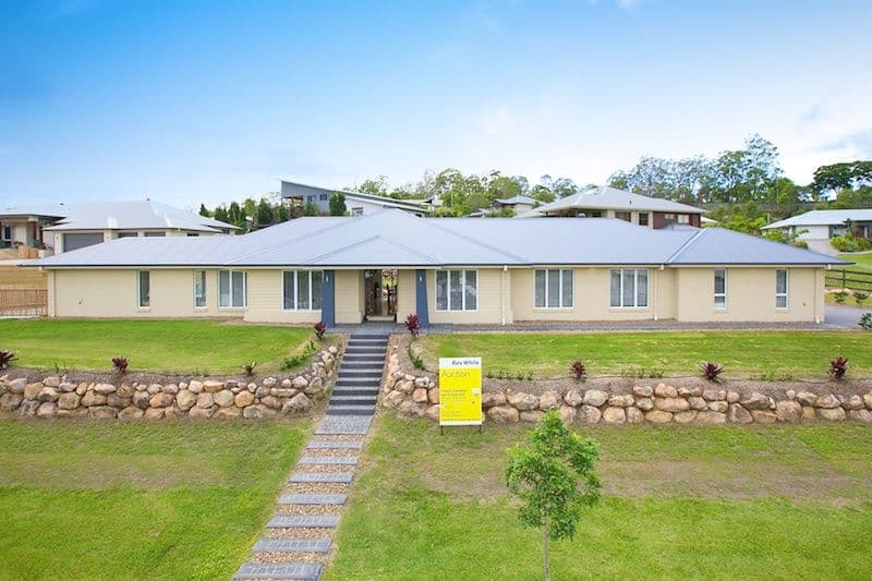 14 Greenacre Way, MAUDSLAND QLD 4210, Maudsland - Image 1