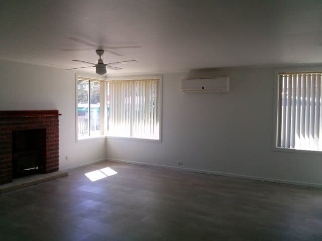 12 Britten Street, NEW NORFOLK TAS 7140, New Norfolk - Thumbnail 2
