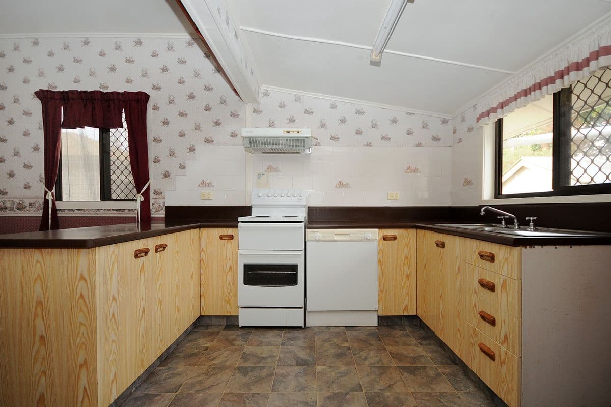 10 Goode Street, NEWTOWN QLD 4350, Newtown - Thumbnail 3