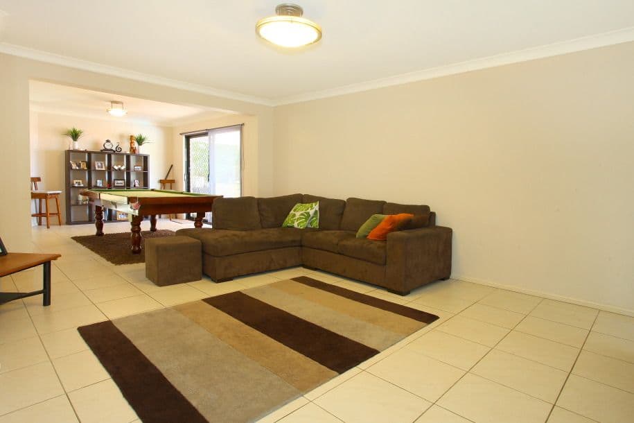 27 Armstrong Way, HIGHLAND PARK QLD 4211, Highland Park - Thumbnail 8