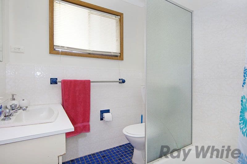 15 Koorana Avenue, GOROKAN NSW 2263, Gorokan - Thumbnail 6