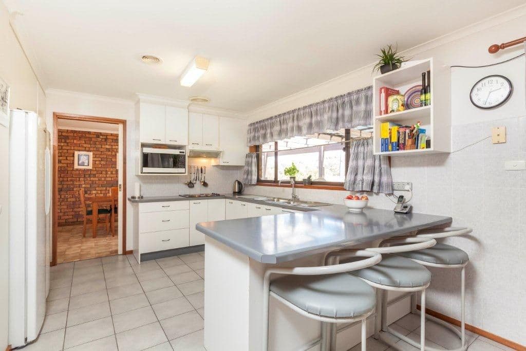 22 Conlon Crescent, THEODORE ACT 2905, Theodore - Thumbnail 2