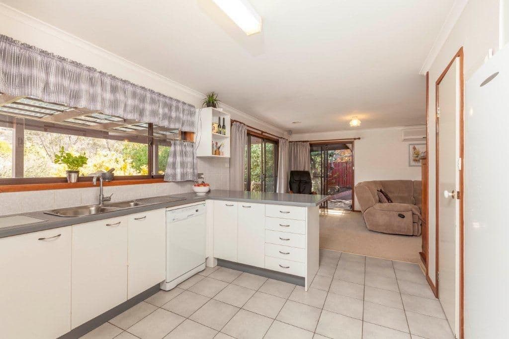 22 Conlon Crescent, THEODORE ACT 2905, Theodore - Thumbnail 3