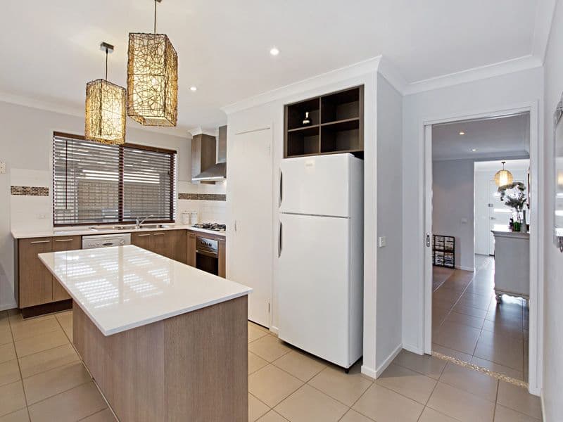 3 Alessia Grove, MERNDA VIC 3754, Mernda - Thumbnail 2