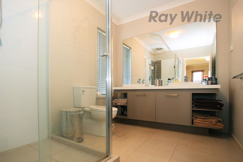29 Toledo Crescent, POINT COOK VIC 3030, Point Cook - Thumbnail 6