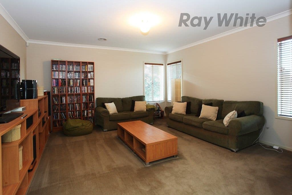 29 Toledo Crescent, POINT COOK VIC 3030, Point Cook - Thumbnail 3