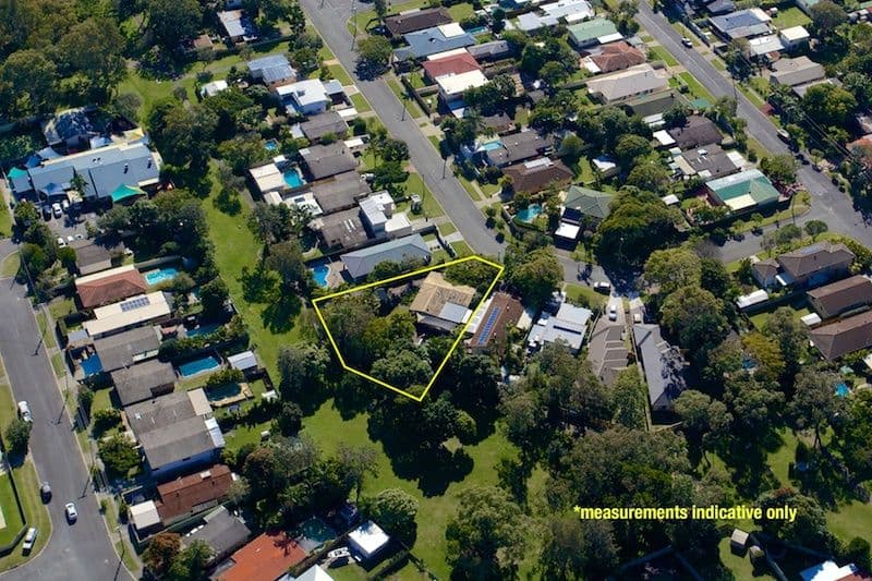 12 Deagon Drive, RUNAWAY BAY QLD 4216, Runaway Bay - Thumbnail 2