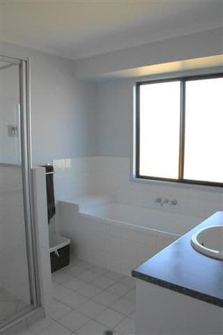 110 Six Mile Road, ROMA QLD 4455, Roma - Thumbnail 4