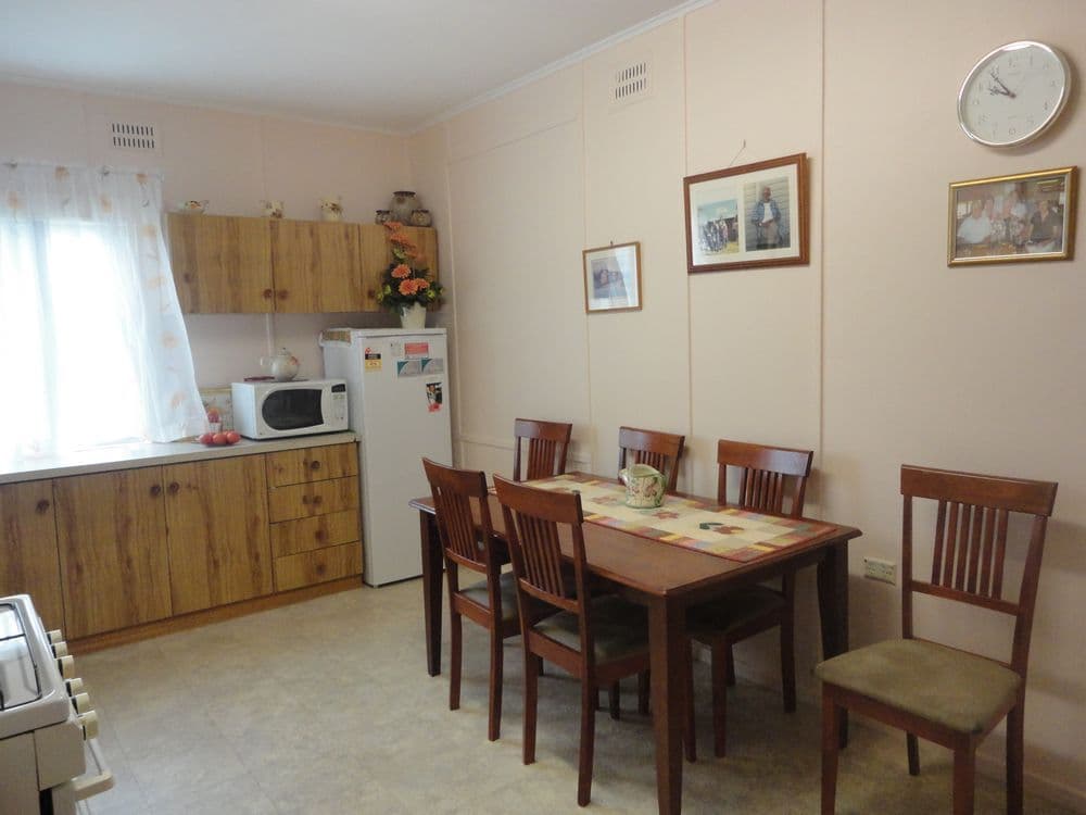 28 Cootamundra Road, TEMORA NSW 2666, Temora - Thumbnail 5