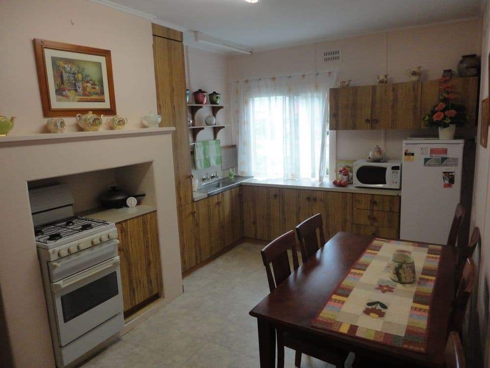 28 Cootamundra Road, TEMORA NSW 2666, Temora - Thumbnail 4