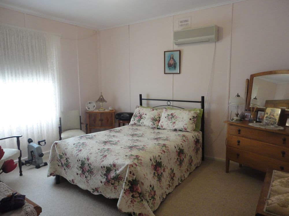 28 Cootamundra Road, TEMORA NSW 2666, Temora - Thumbnail 6
