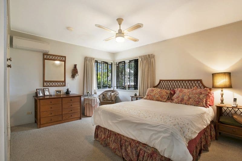 9 Jedburgh Street, KENMORE QLD 4069, Kenmore - Thumbnail 5