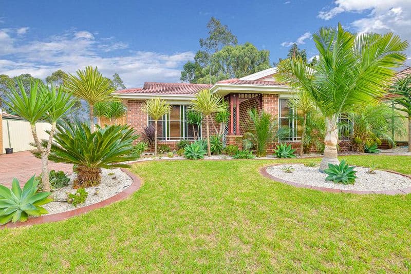 10 Fiveash Street, ST HELENS PARK NSW 2560, St Helens Park - Thumbnail 3