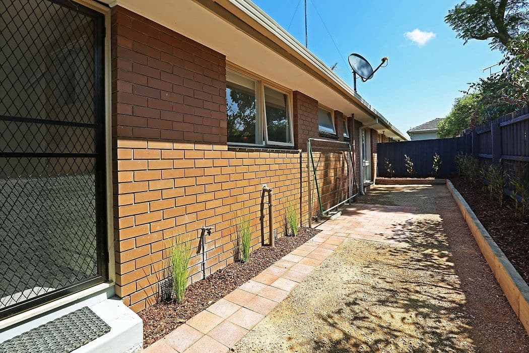 8 Ballater Avenue, NEWTOWN VIC 3220, Newtown - Thumbnail 8